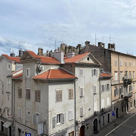 Apartman Lora Apartment Rijeka Bagian luar foto
